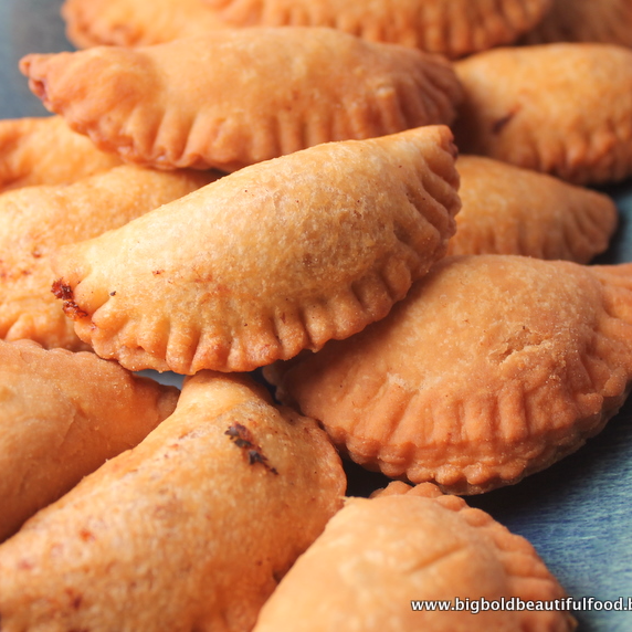 Combo 2 Empanadas de Camarón + Coca Cola