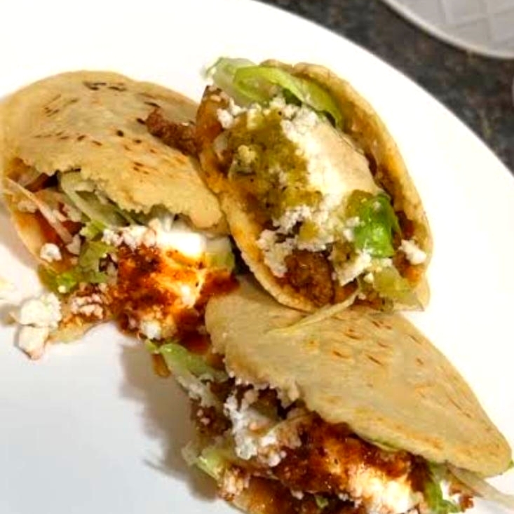 GORDITA DE BISTECK