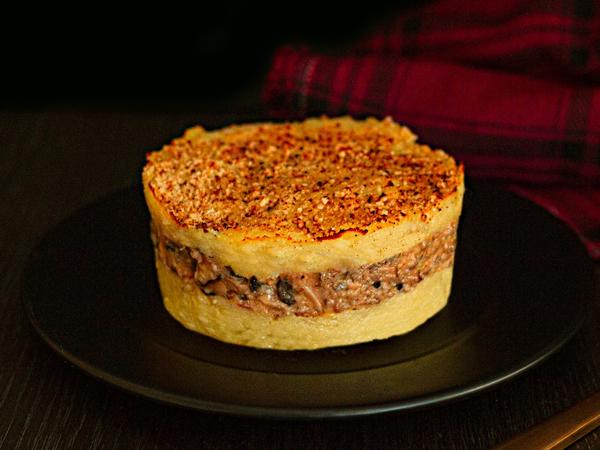 Nosso escondidinho vegano é surpreendente: cremoso, nutritivo e cheio de sabor!
Preparado com Mandioquinha, cogumelo shitake, cogumelo shimeji, cebola branca, castanha de caju, amêndoa, farinha de arroz, azeite de oliva, alho, sal refinado, cebolinha e noz moscada.
Não contém glúten
Não contém lactose
Serve 1 pessoa
Aproximadamente 350g