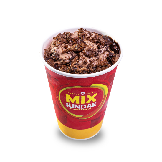 Sorvete de Chocolate (Por conta de problemas internos, vamos ter apenas o sorvete de baunilha), Ovomaltine e Flocos