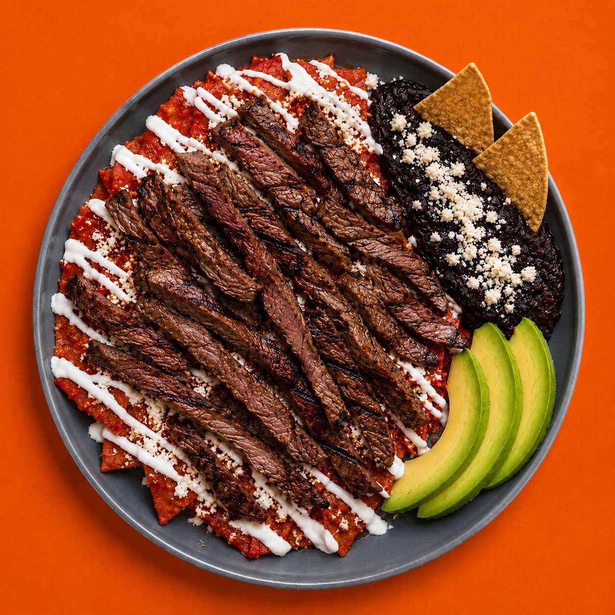 Chilaquiles con Arrachera