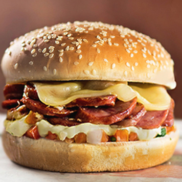 Pão, calabresa, queijo, presunto, alface e tomate