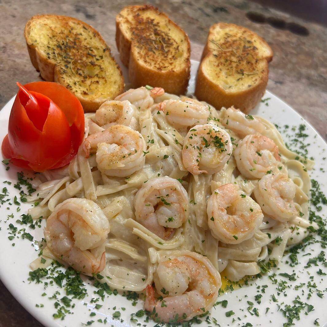 Fettuccine con Camarones para Compartir