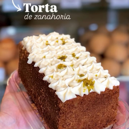 Torta zanahoria y nuez mediana