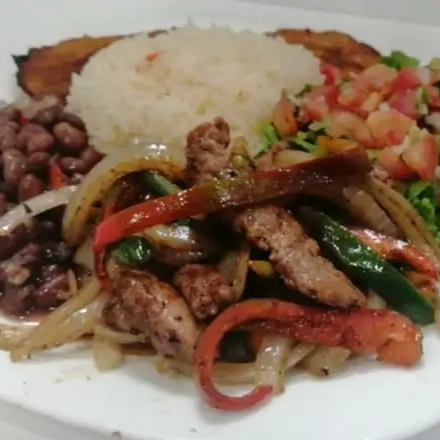 Casado con Fajitas de Res