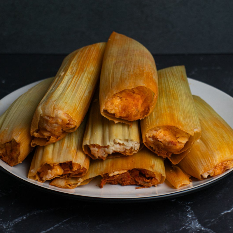 Tamal de puerco en rojo