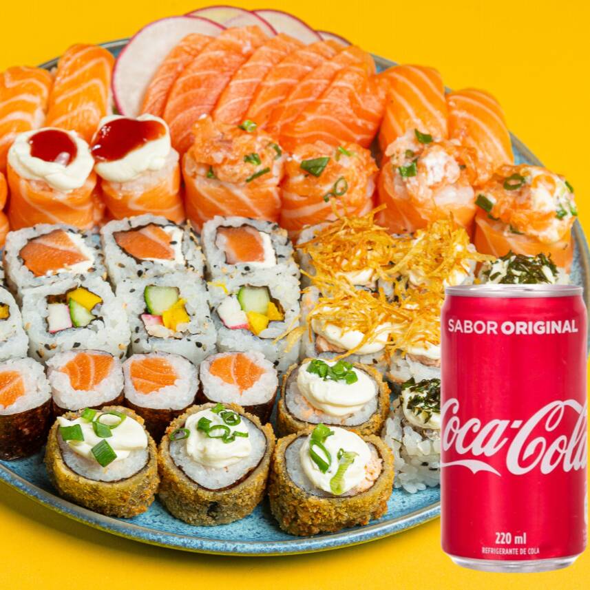 Exatamente um combo perfeito com 45 peças maravilhosas e uma Coca-Cola (220ml) para acompanhar essa incrível refeição! (6 sashimis salmão, 4 niguiris salmão, 4 uramakis salmão, 4 hossomakis salmão, 4 uramakis califórnia, 4 hot rolls, 4 hot couve, 4 uramaki filadélfia, 4 uramakis skin com couve, 3 jhow geléia, 4 jhow salmão) 99 sushi, o rock vem de você!