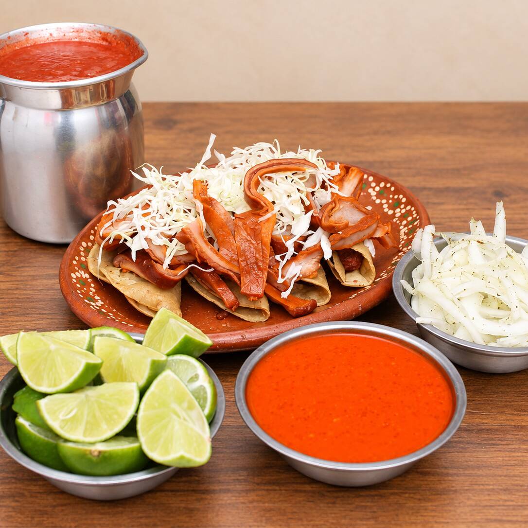 Taco Dorado con Buche
