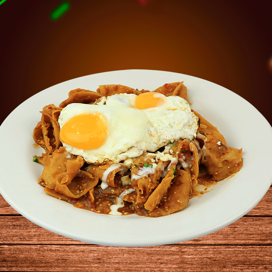Huevos Estrellados en Chilaquiles Rojos C
