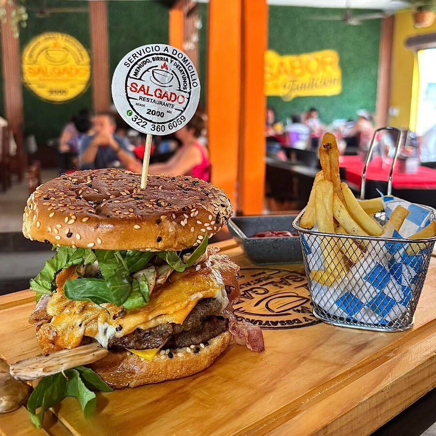 Hamburguesa Suprema Salgado