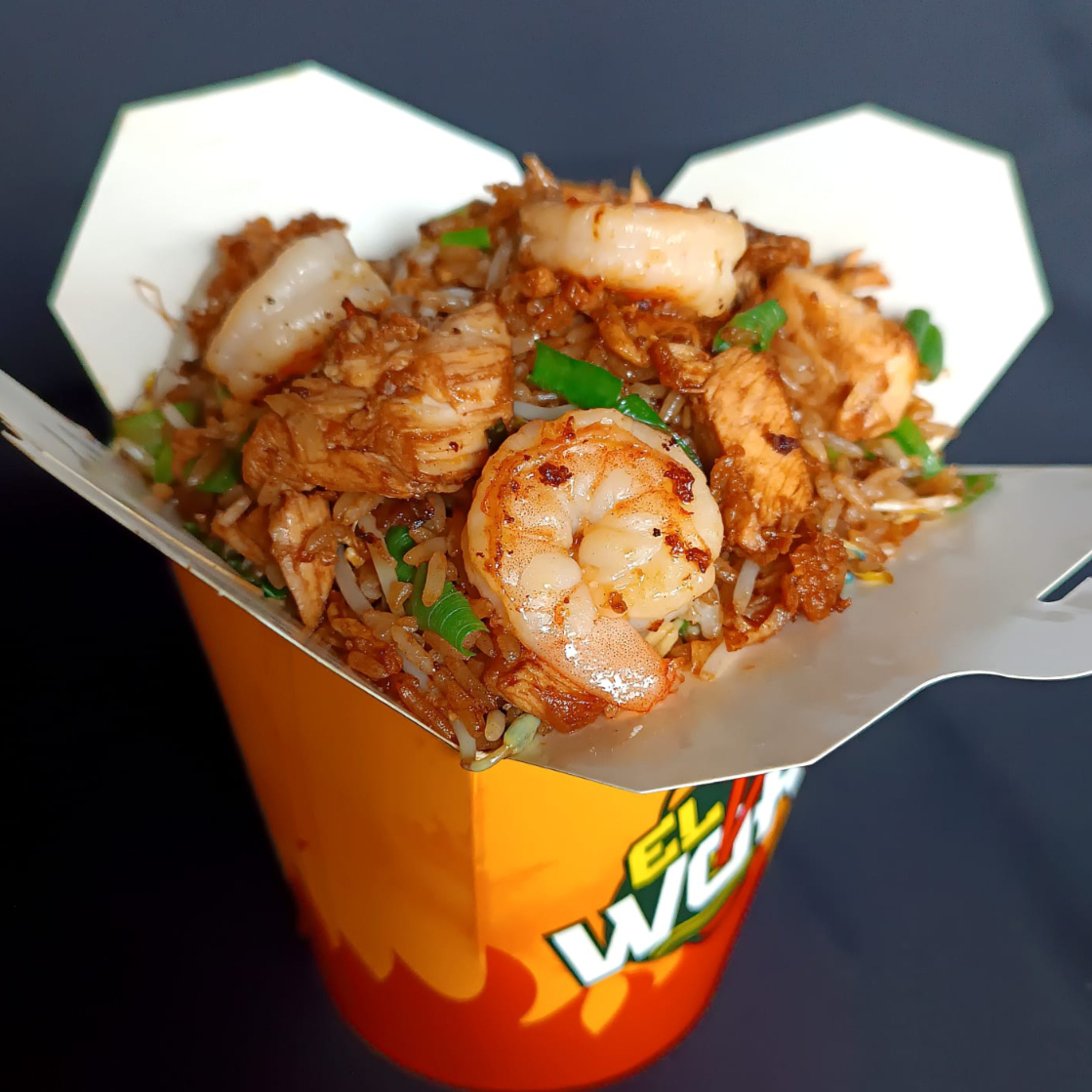 Arroz con pollo y camarones