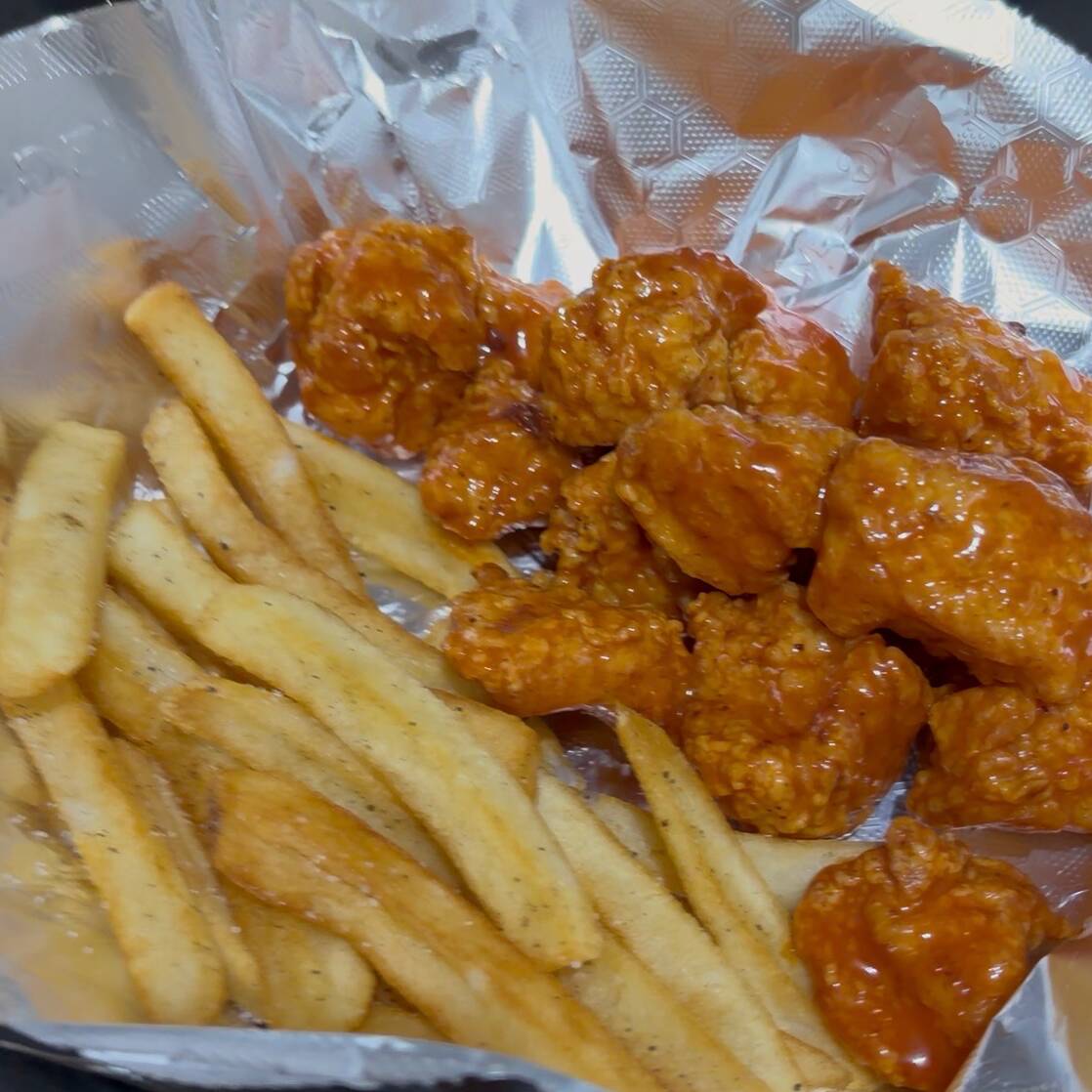 Boneless & Fries
