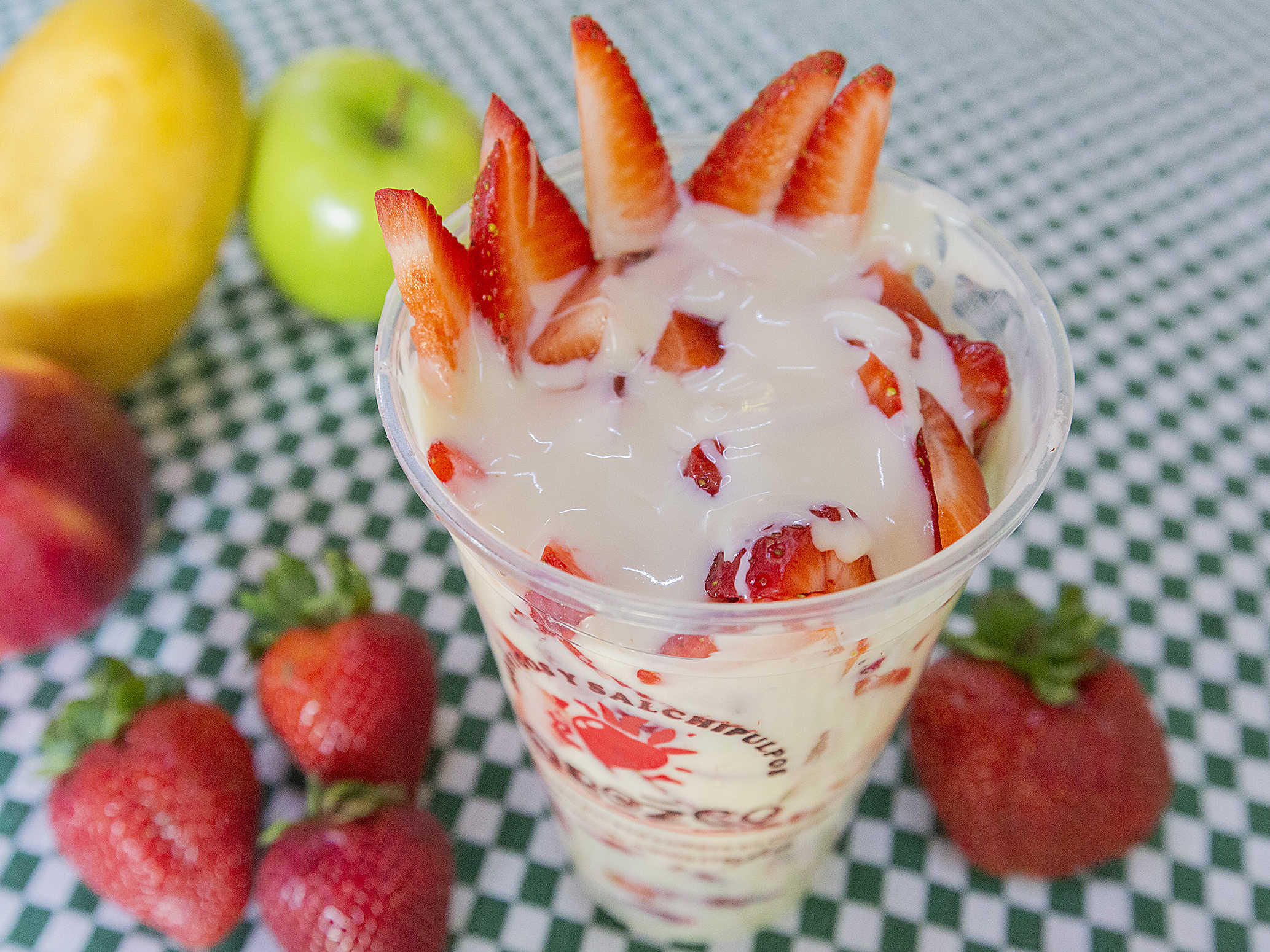 Fresas naturales con crema grandes