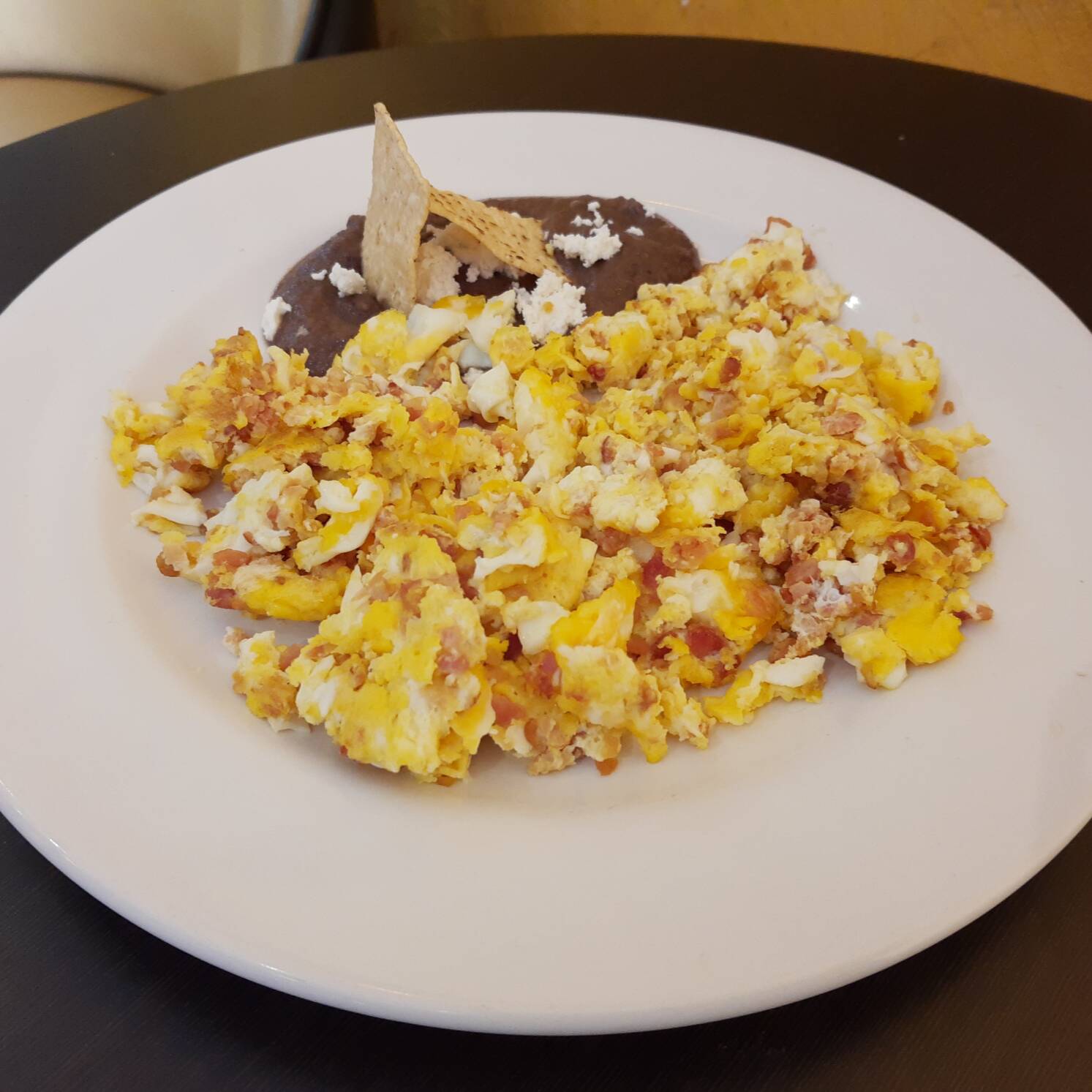Huevos con Tocino