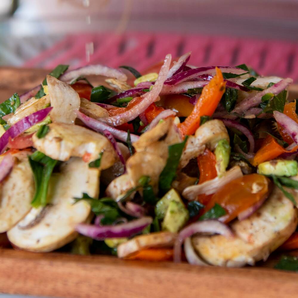 ENSALADA VEGANA ESTILO CEVICHE