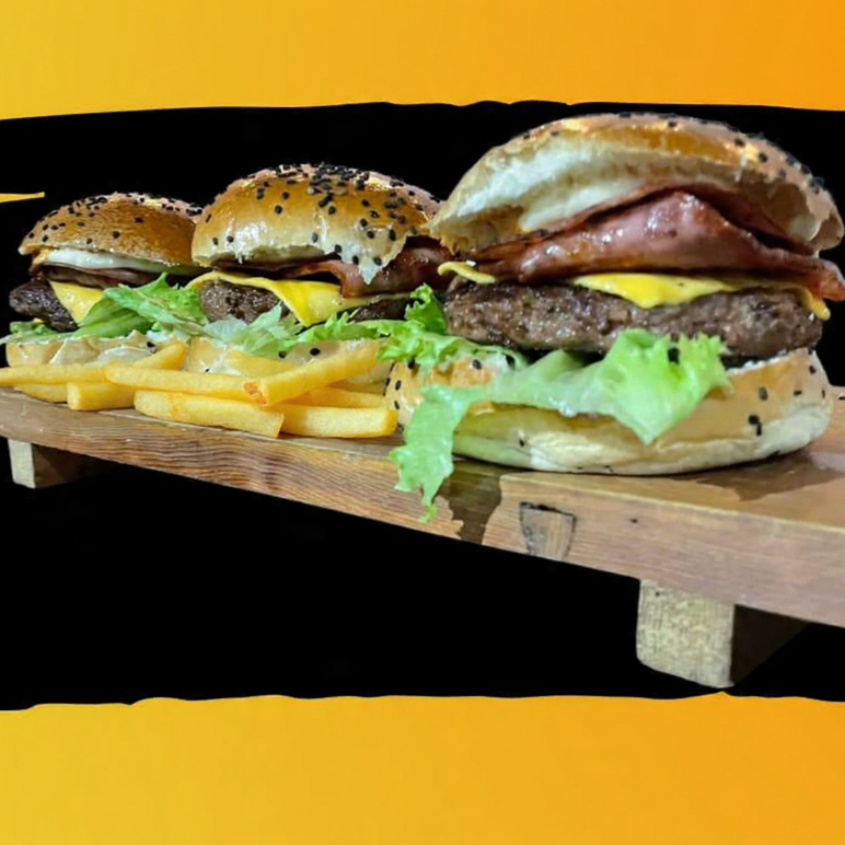 Combo Triple bacon Angus + 3 papas