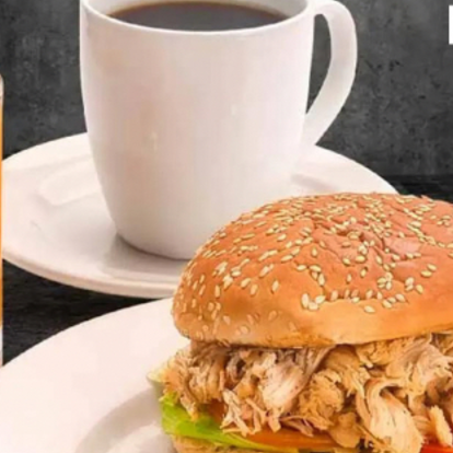 Pollo deshilachado + Papas + Café