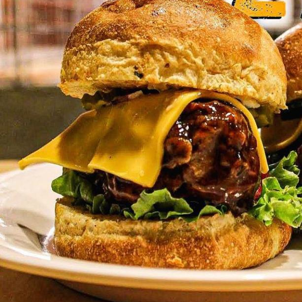 Burger Chicken Pollo Crispy Candy Bacon