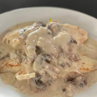 Filete de Pescado en Salsa de Champiñones