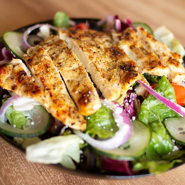 ENSALADA + BEBIDA