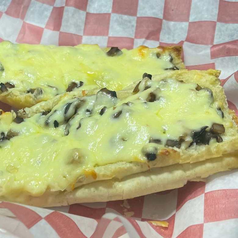 Pan con Ajo Queso y Champiñon