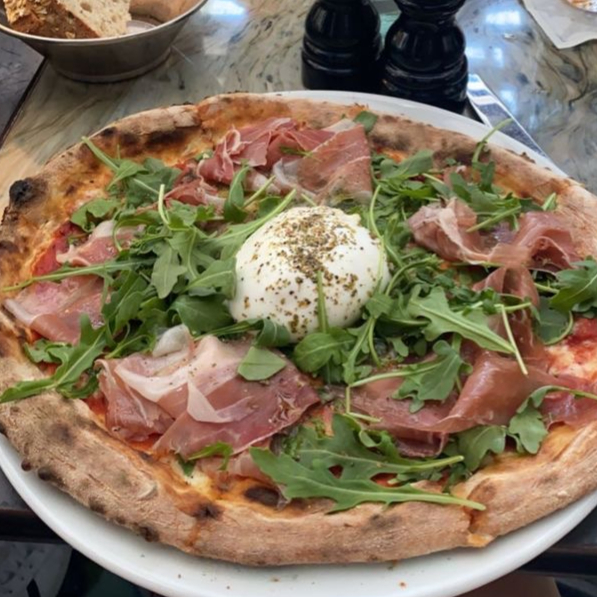 Pizza Burrata & Jamon Grande 8 Porciones