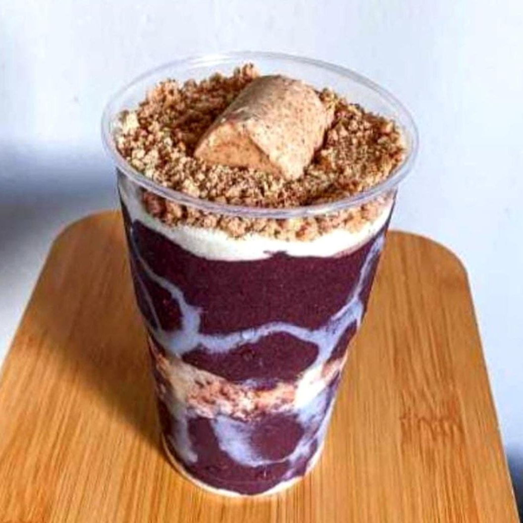Um Delicioso Açaí de 300ml para você saborear com adicionais de ótima qualidade