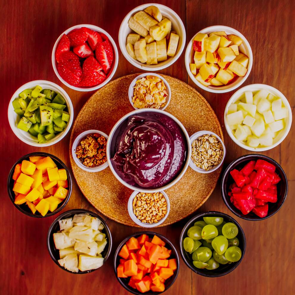 Açaí natural com uma fruta fatiada + um cereal de sua preferência!
Seo: Açaí Natural, fruta fatiada, granola, açaí puro, açaí cremoso, açaí gelado, saudável, natural, refrescante, delicioso, fresquinho, nutritivo, energético, antioxidante, autêntico, irresistível, sabor único, gourmet, apetitoso, preparado na hora, açaí de qualidade, fruta fresca, granola crocante, combinação perfeita, lanche prático, entrega rápida, frete grátis, melhor custo-benefício, promoção açaí, pedir agora, lanche da tarde, sobremesa saudável, pós-treino, refeição equilibrada, para dieta, fit, lanche individual, açaí tradicional, fruta com granola, açaí cremoso, lanche natural, açaí saudável, açaí com banana, açaí com morango, combo açaí, açaí entrega, açaí premium, lanche prático e saboroso, açaí com frutas, açaí macio e cremoso, açaí de negócios, refeição rápida, açaí artesanal, delivery açaí, comida saudável, superfood, lanche fitness, açaí sustentável, sabor brasileiro, refeição balanceada, açaí crocante.