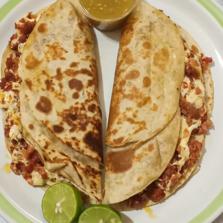 ORDEN DE 2 TACOS DE LONGANIZA GRANDES.