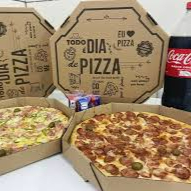 2 Pizzas familia ( 35cm ) com coca cola.