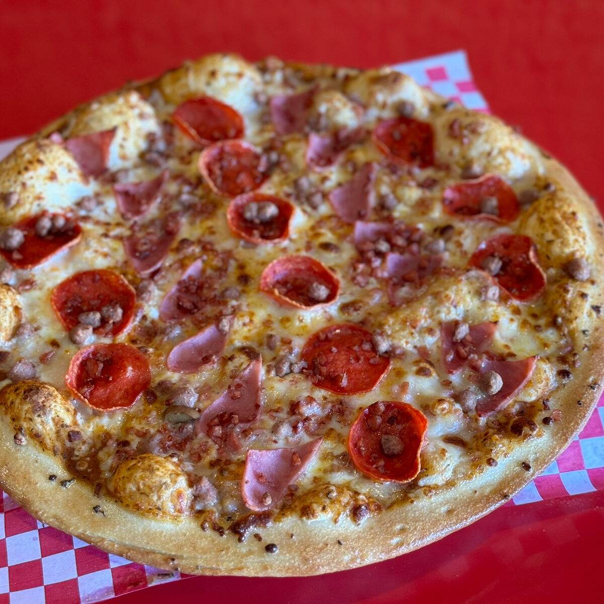 Pizza de Carnes Frías