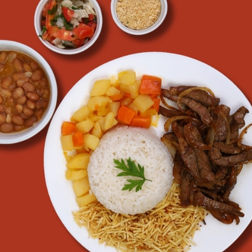 Delicioso marmitex com contra filé em tiras, arroz, feijão, legumes, farofa, batata palha e vinagrete.