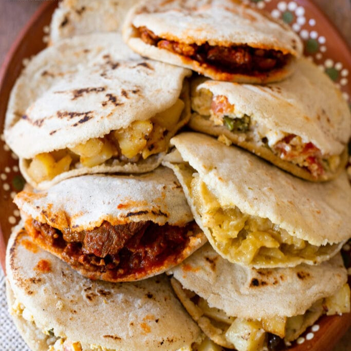 Gordita de Carne con Chile