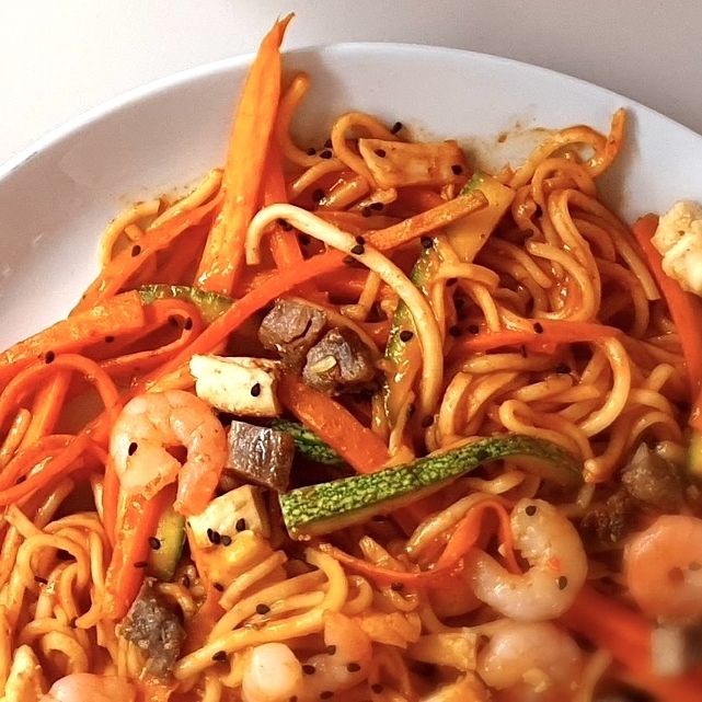 Yakinoodle Hot