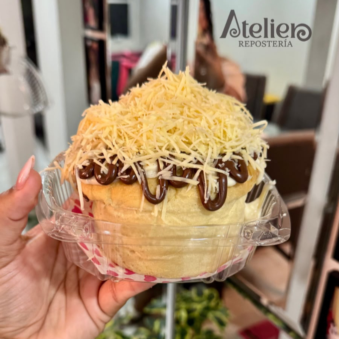 Rol de nutella y queso de bola