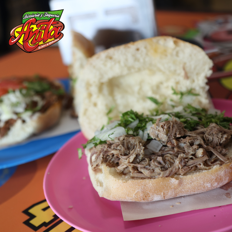 Lonche De Birria