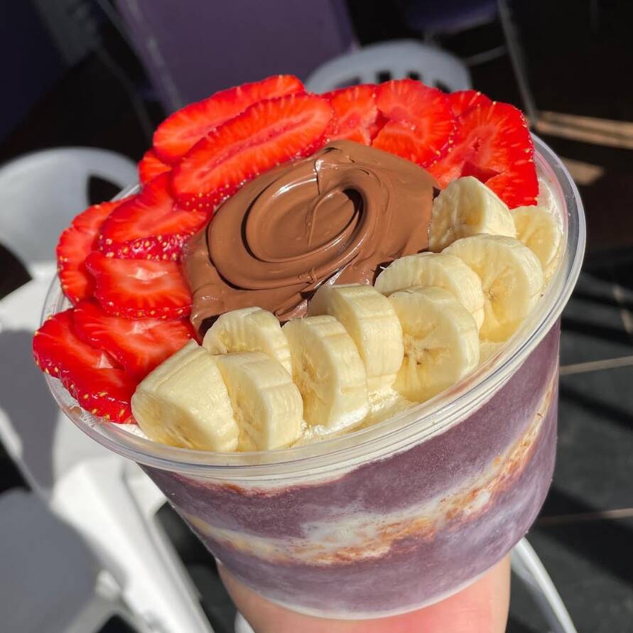 Monte seu pote de açaí 500ml com seus toppings, frutas e coberturas deliciosas 😍😋