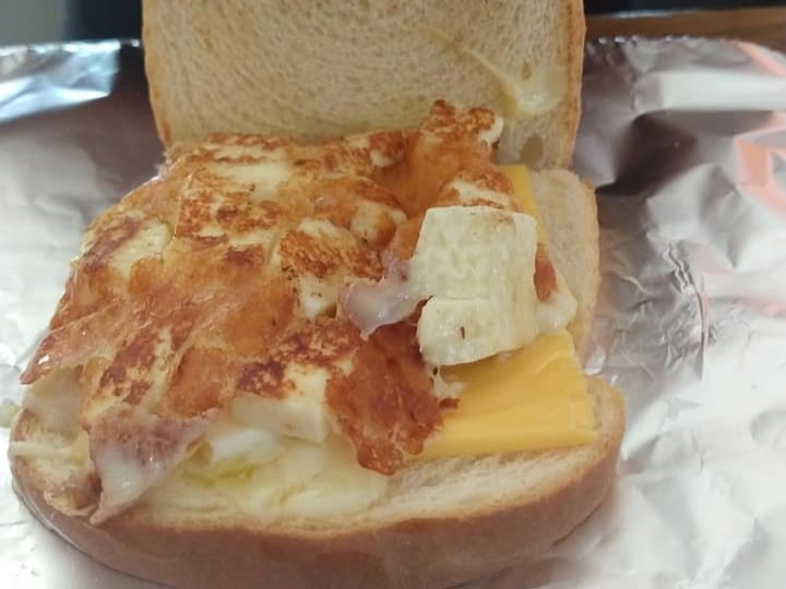 Sándwich Tres Quesos