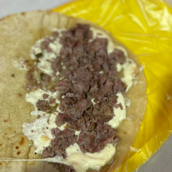 QUESADILLA DE LONGANIZA
