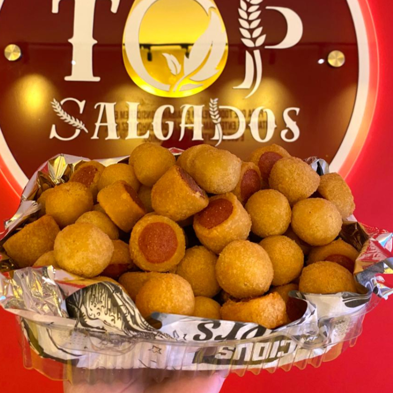 Hoje temos esses sabores: coxinha, Salsicha, queijo com presunto, queijo.