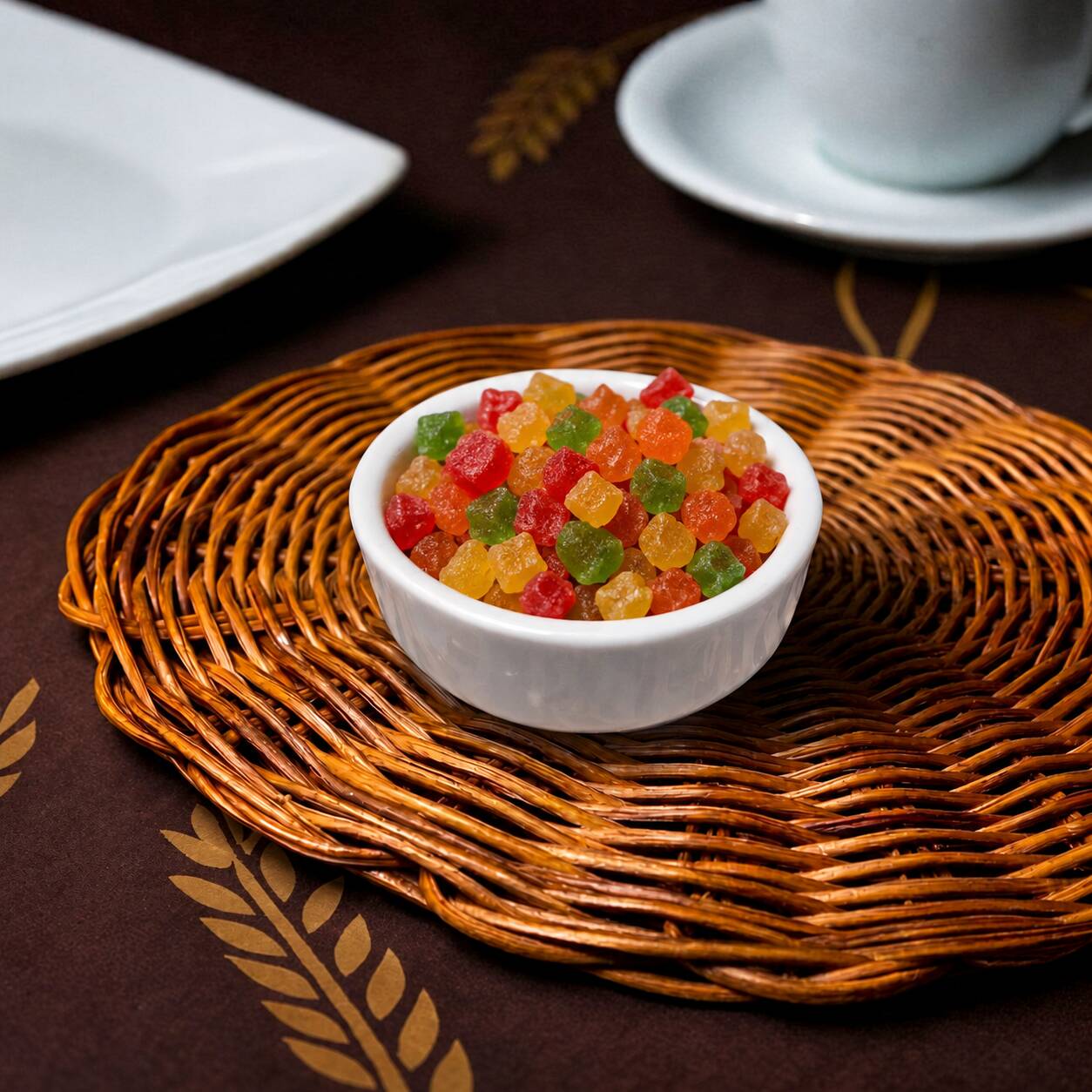 Frutas cristalizadas coloridas, saborosas e ideais para deixar suas receitas ainda mais especiais. Perfeitas para bolos, panetones, tortas, sobremesas, doces caseiros e preparos de confeitaria.