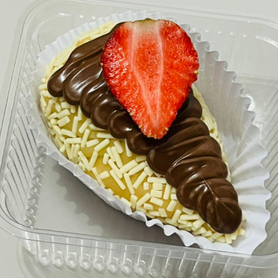 Coxinha Morango Ninho Nutella