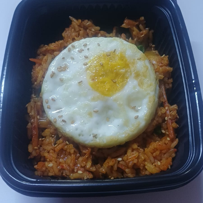 Kimchi Bokgumbab(picante)