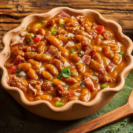 Frijoles Charros ½ Orden