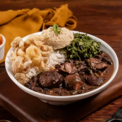 -Feijoada magra individual com arroz, farofa, couve refogada e pururuca. -Marmita de 550ml Bebidas, marmitas com big descontos, talheres, complementos e sobremesas estão disponíveis na seção “Complementos” da proxima etapa.