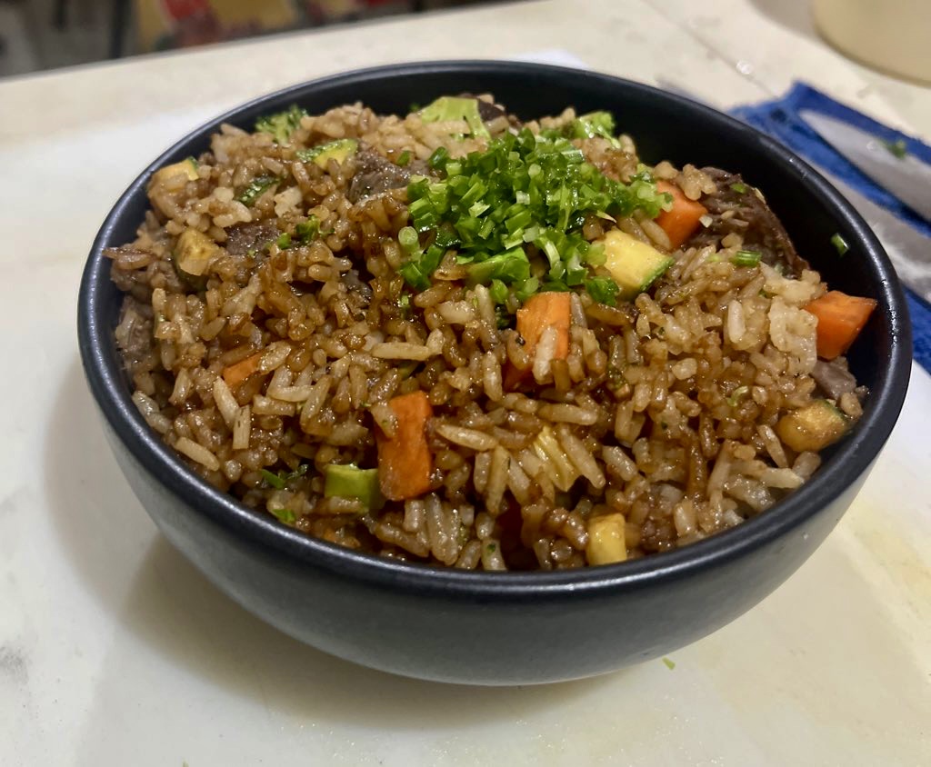 YAKIMESHI DE POLLO