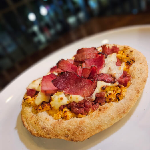 Frango, catupiry, calabresa e bacon