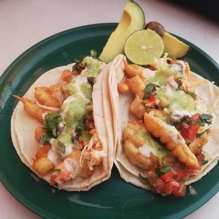 3 TACOS DE PESCADO CAPEADO