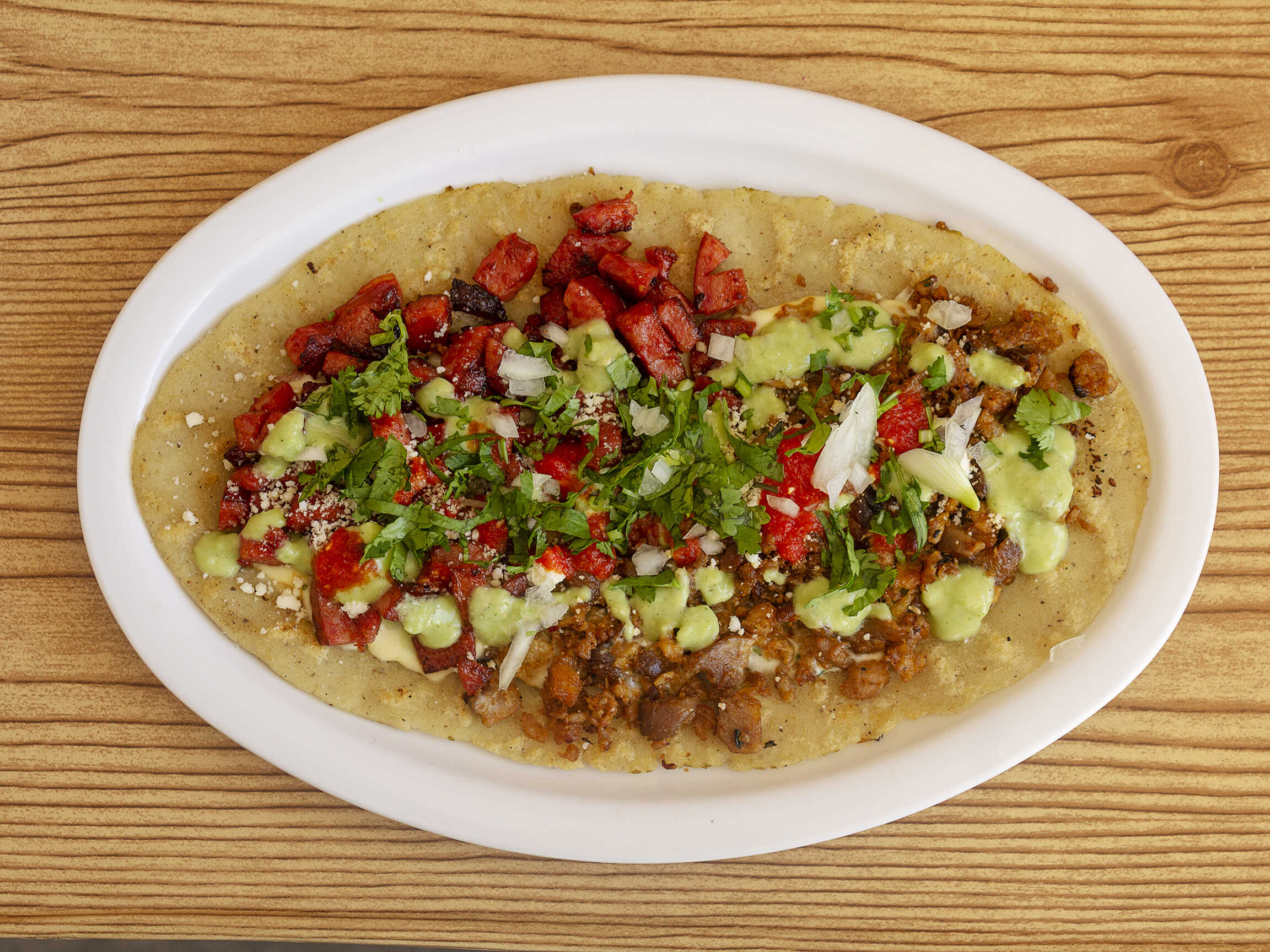 Huarache de Chorizo
