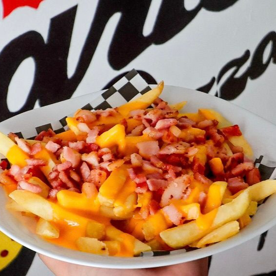 Papas con Queso y Tocino